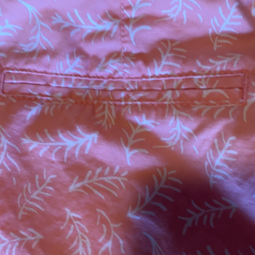 OLD NAVY SHORTS - Picture 6 of 9